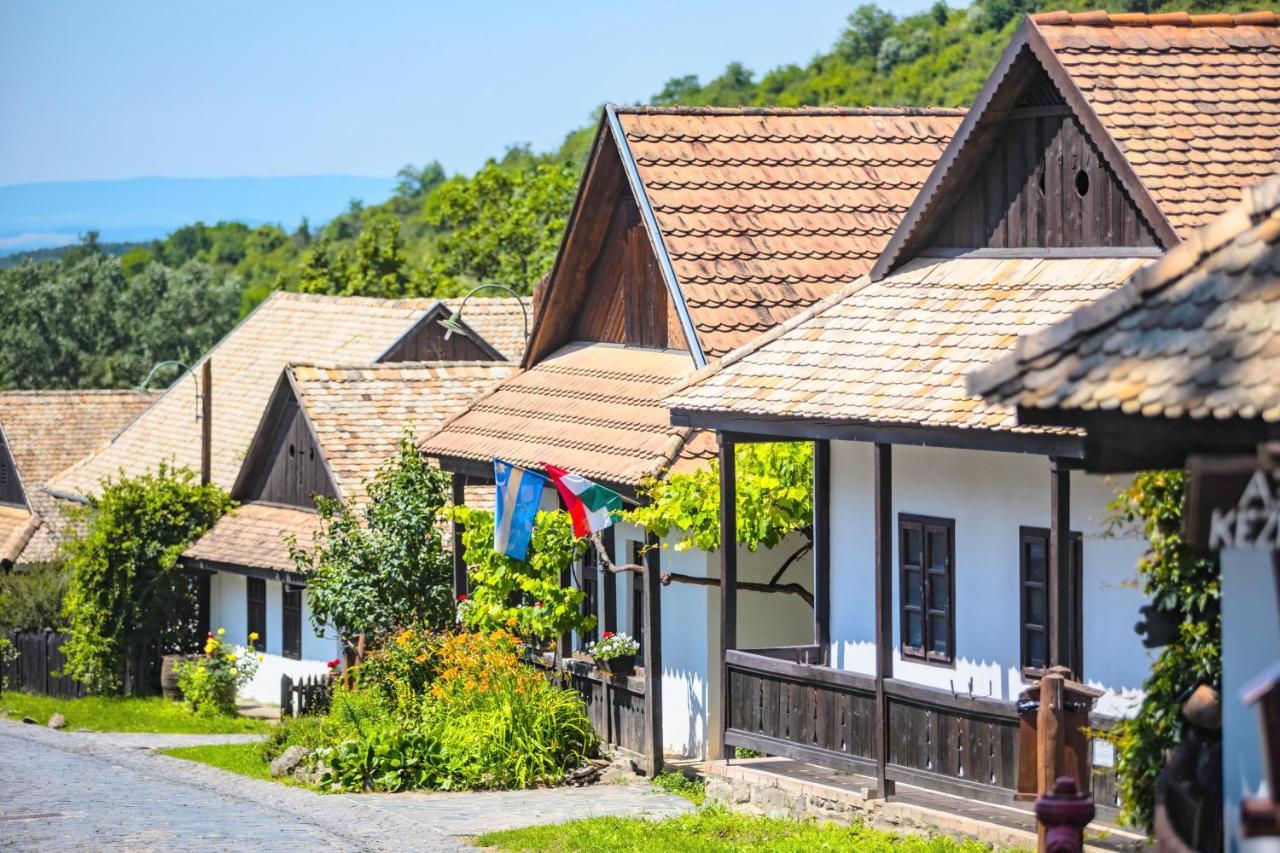 Lankás Vendégház - Hollókő Holloko Exterior foto